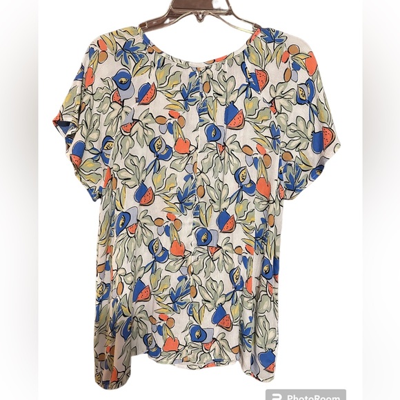 NWT LOFT Floral Top - Picture 4 of 4